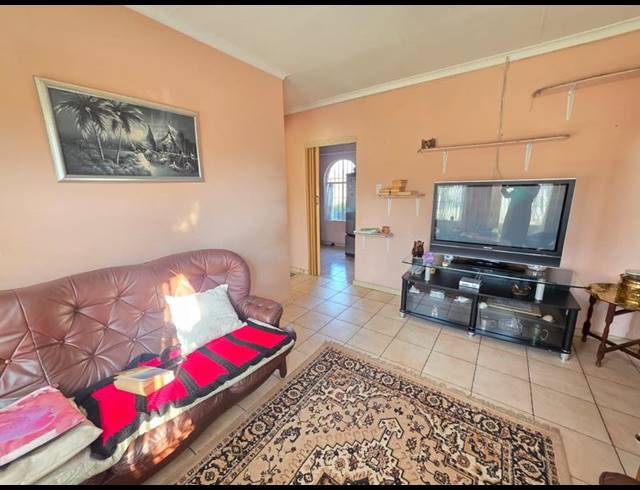 3 BEDROOM HOUSE FOR SALE IN HENLEY-ON-KLIP